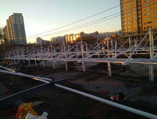 長春張拉膜優先搭建支撐結構,創新提升施工效率與安全性 長春張拉膜優先搭建支撐結構,創新提升施工效率與安全性